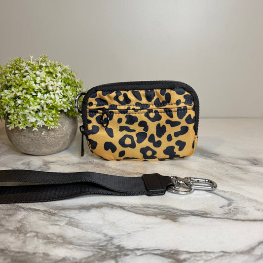 Rue - Nylon Wristlet Wallet - Gold Black Animal