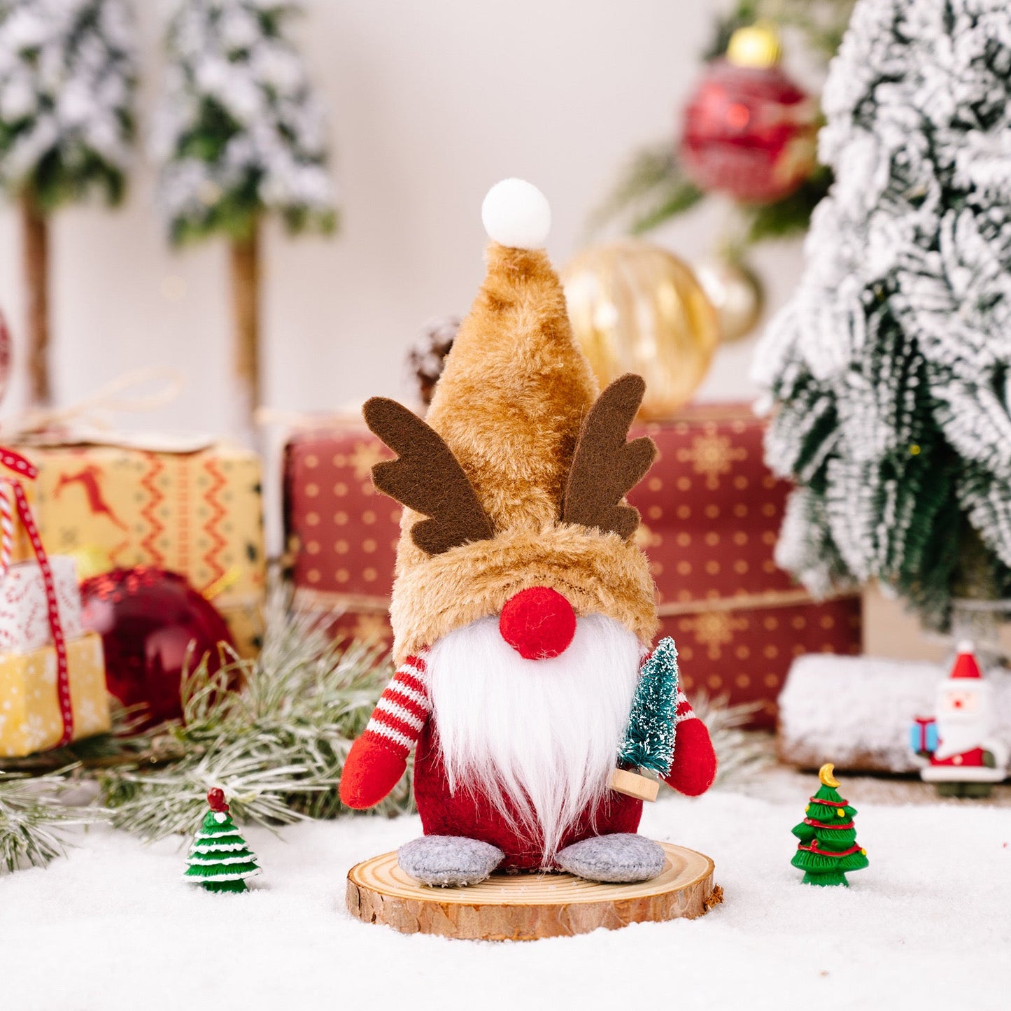 Gnome - Holiday Christmas - Style I - PREORDER 10/3-10/6