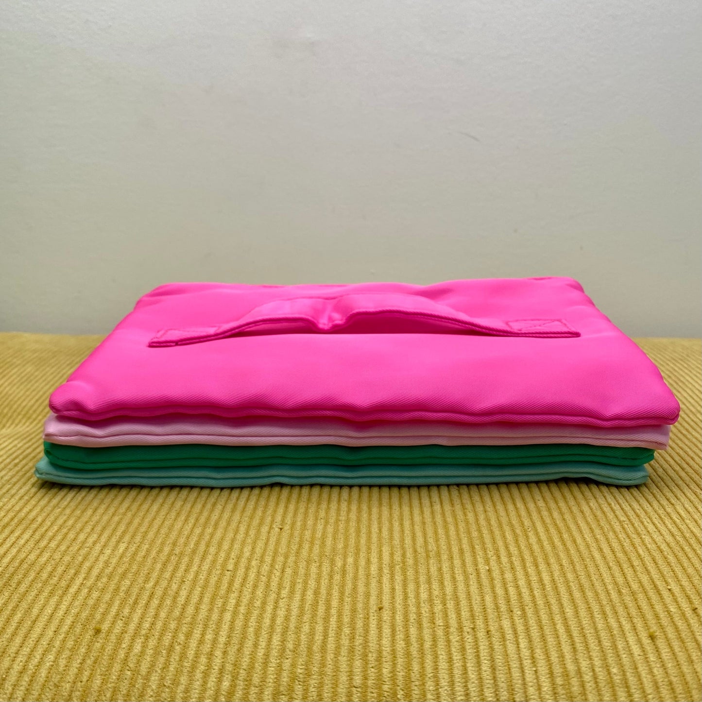 Expandable Travel Pouch - Quadruple Accordion
