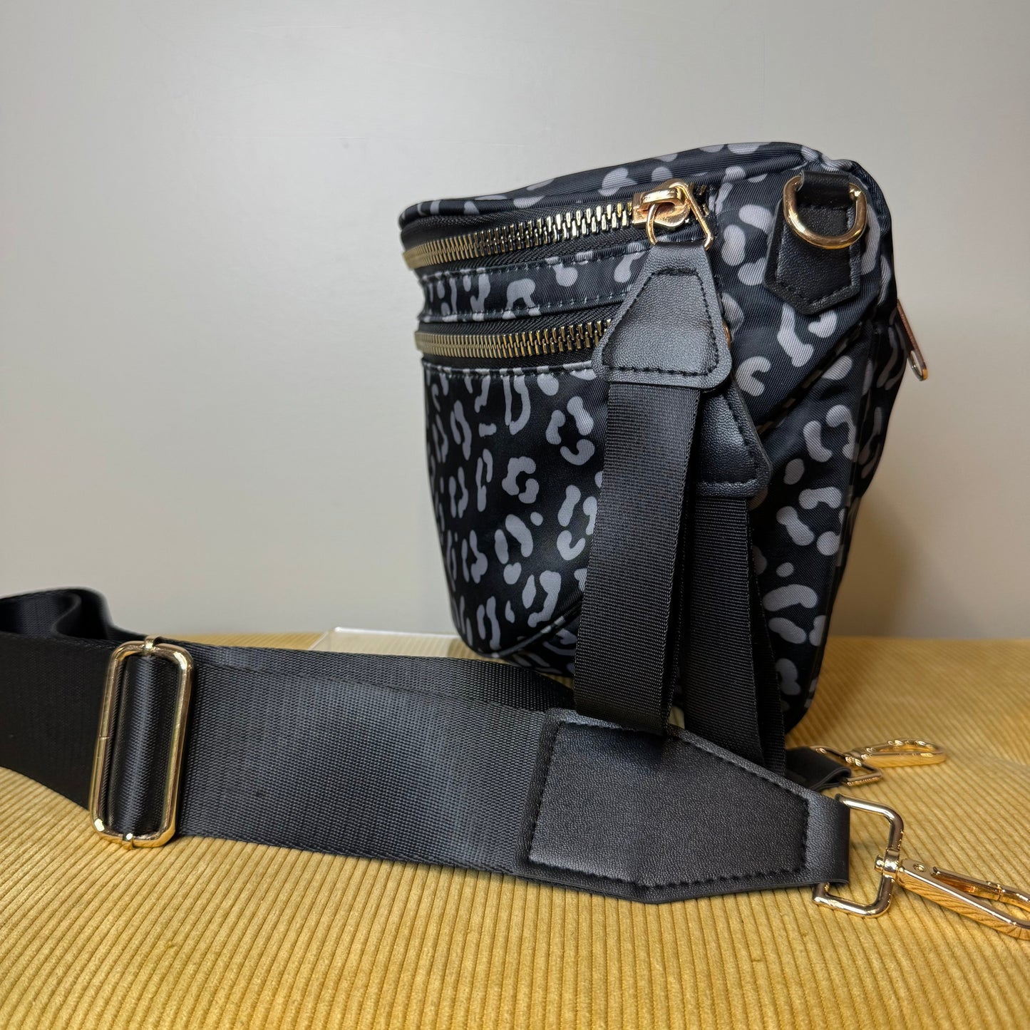 Roni - Nylon Crossbody - Black & Grey Animal - PREORDER