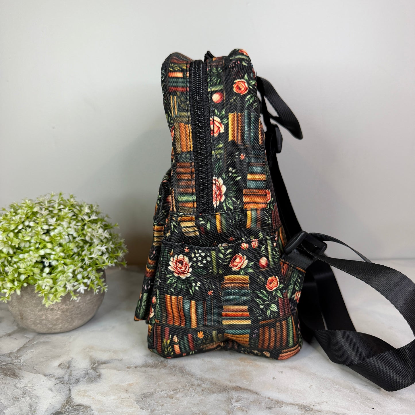 Mini Backpack - Book Roses