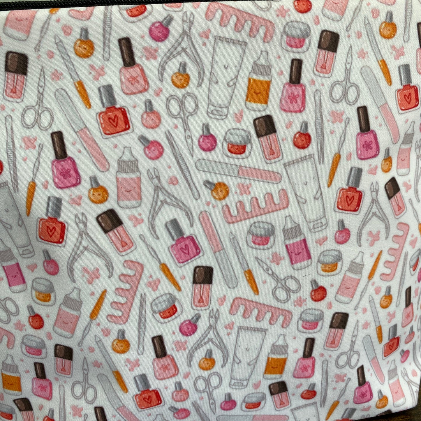 Pouch XL - Nails Manicure Makeup White